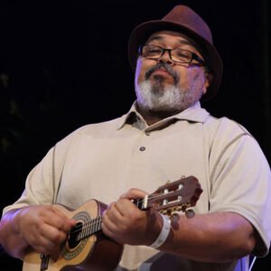 Jorge Aragão faz show na Lapa