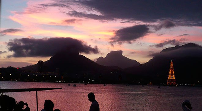 Curta o Natal ao som de samba