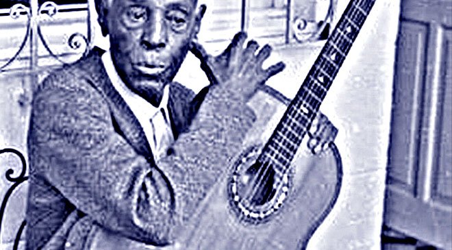 Celebrando os 100 anos do samba